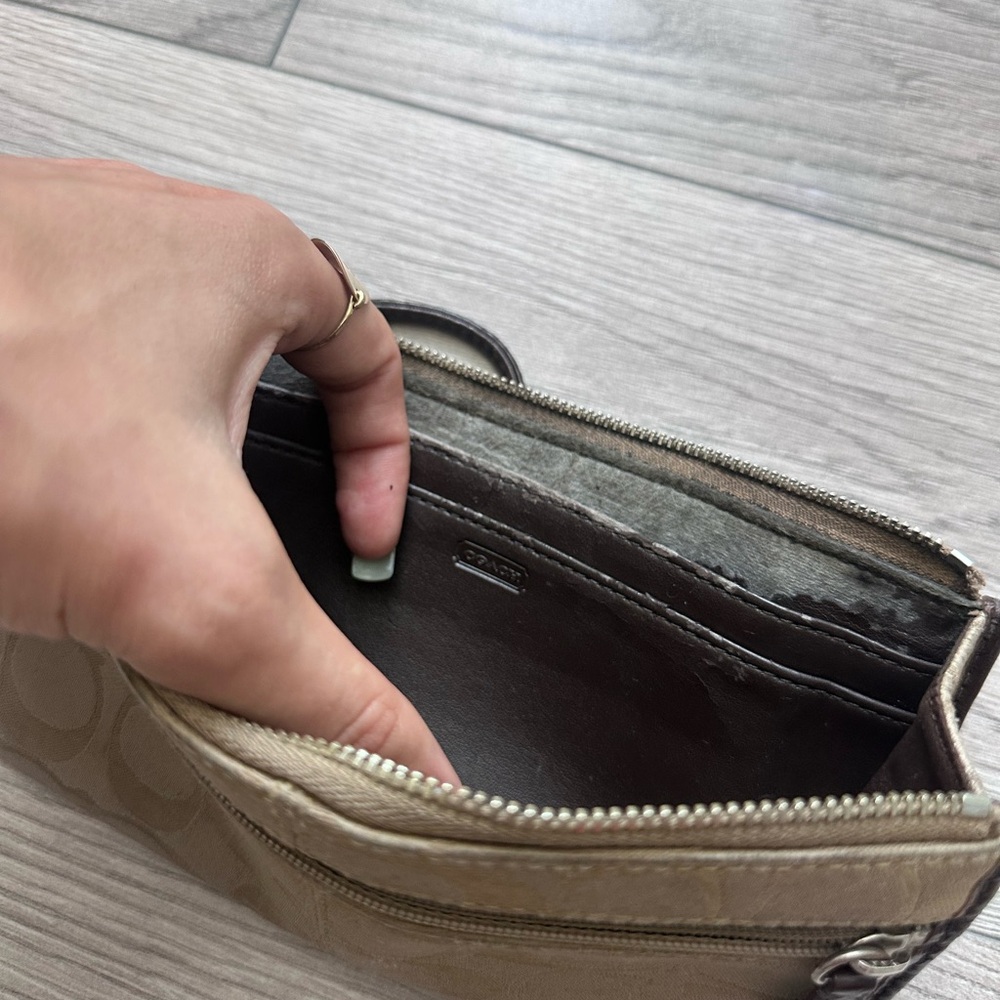Coach Wristlet - Picture 7 of 8